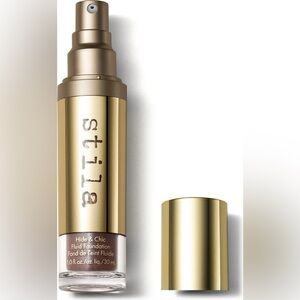 NIB Stila Hide & Chic Fluid Foundation 1oz in Deep 6